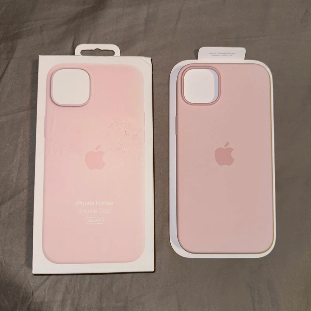 Apple Silicon Chalk Pink Case iPhone 14 Plus
